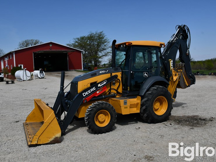 2024-john-deere-410-image-1