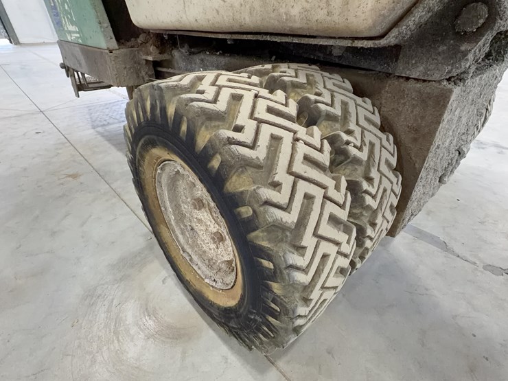 whiteman-wbh-10-concrete-buggy-image-15