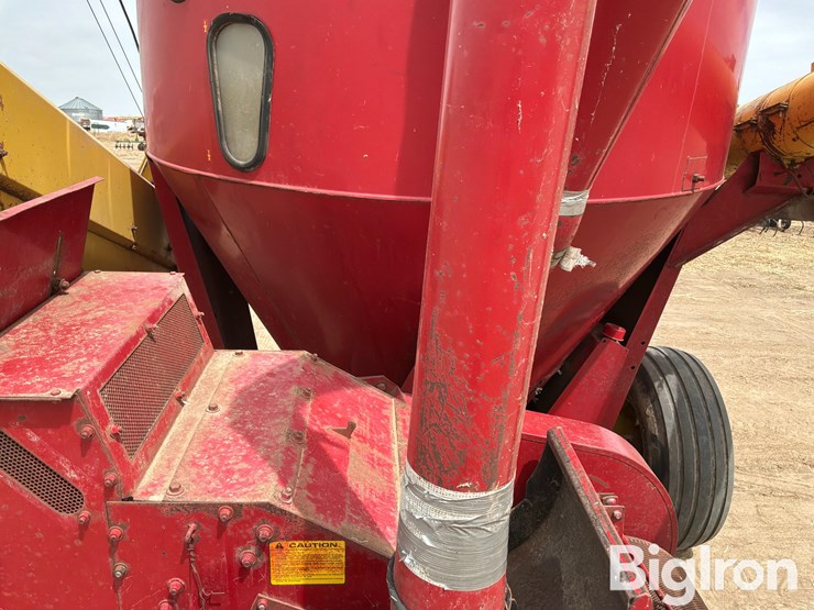 new-holland-357-image-17