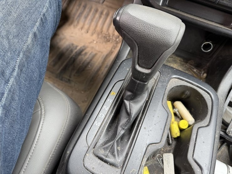 2016-chevrolet-colorado-image-26