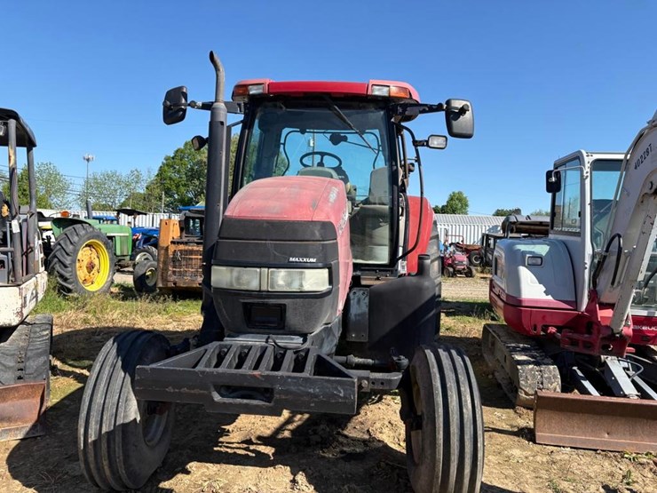 case-mxu125-tractor-image-3