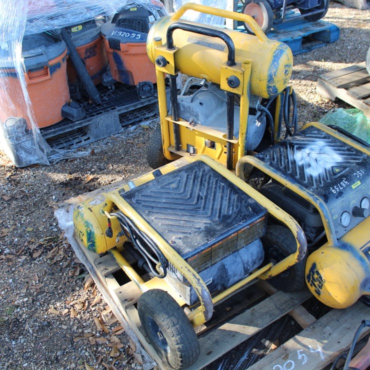#5101 • PALLET OF AIR COMPRESSOR