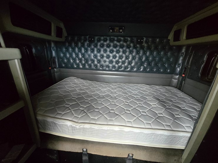 1999-kenworth-w900-image-77