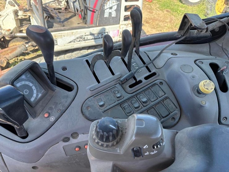 case-mxu125-tractor-image-24