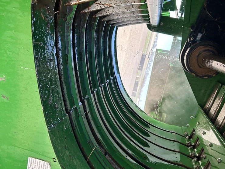 2016-john-deere-l340-image-8