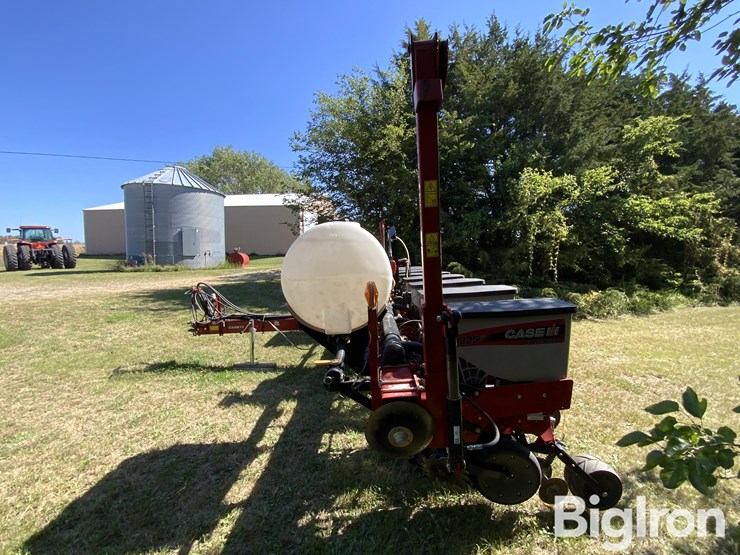 2014-case-ih-1225-image-8