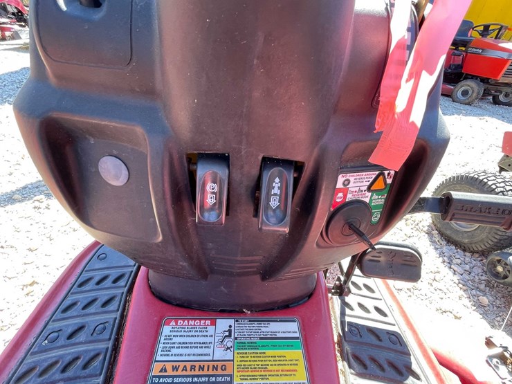 #6947-•-toro-riding-lawn-mower-image-10