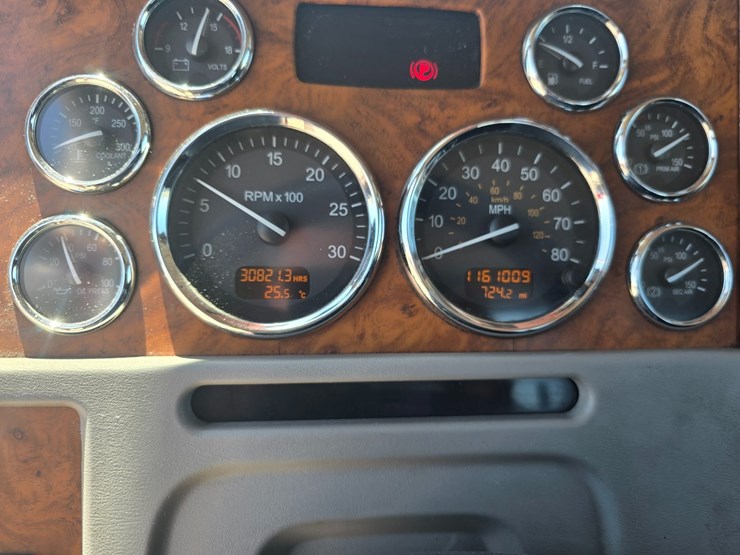2007-peterbilt-379-image-67
