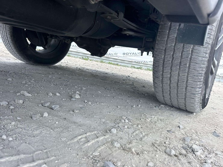 2021-ford-f150-image-19