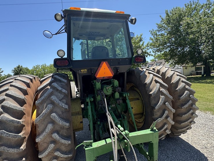 1990-john-deere-4755-image-7