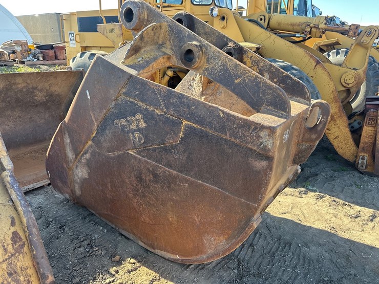 #4861-•-ebi-approx-52"-sand-excavator-bucket-image-1