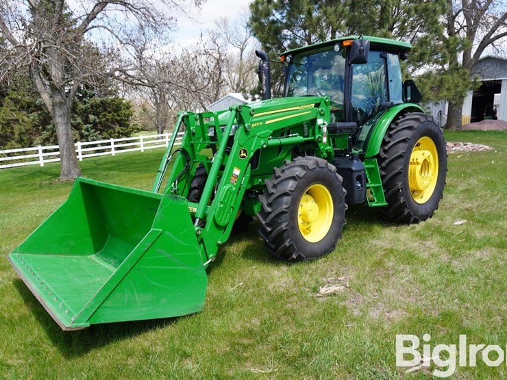 2018-john-deere-6105e-image-1