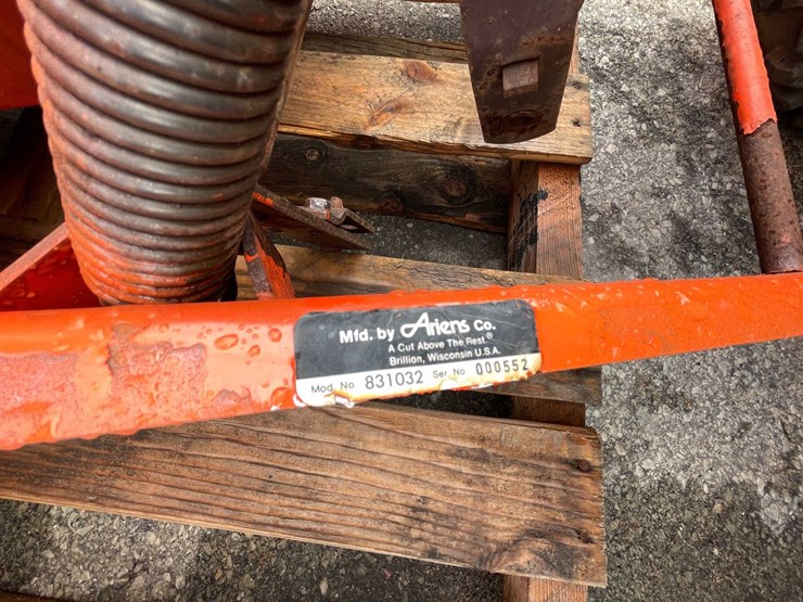 #9073-•-ariens-gt-lawn-mower-(o3)-image-27