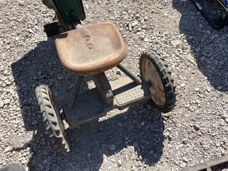 #7396-•-vintage-kids-tractor-tricycle-image-9