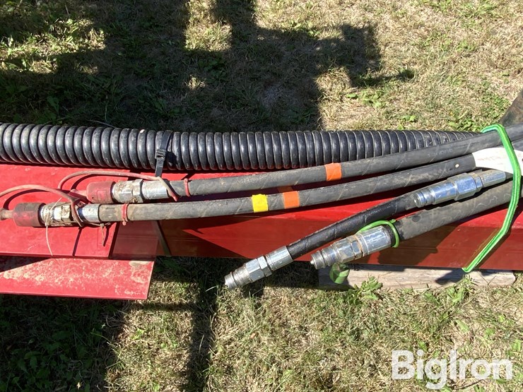 2014-case-ih-1225-image-17