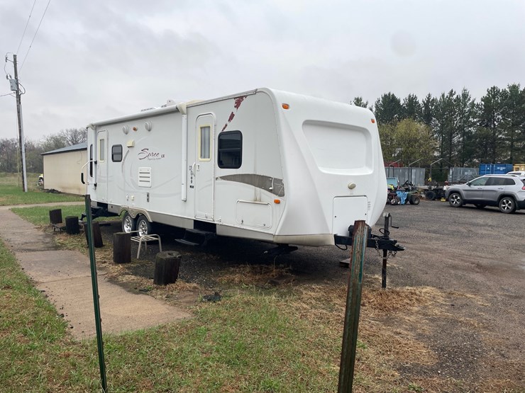 #7050-•-2010-spree-lx-superlite-camper-(has-mn-title)-image-7