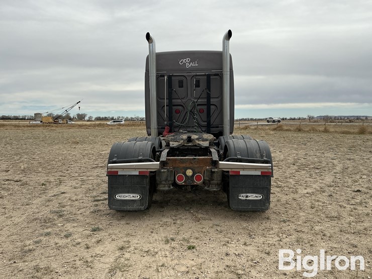 2016-freightliner-cascadia-125-image-6