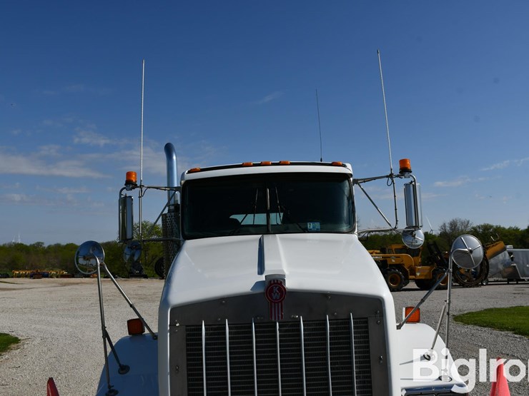 2007-kenworth-t800-image-10