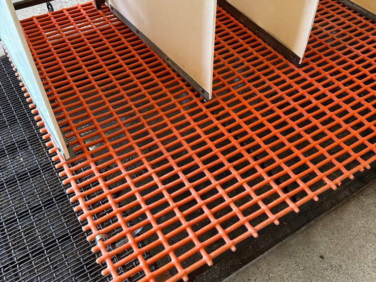 10-sections-of-orange-metal-floor-grate-image-3