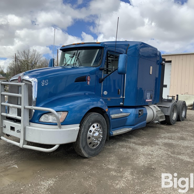2012 KENWORTH T600