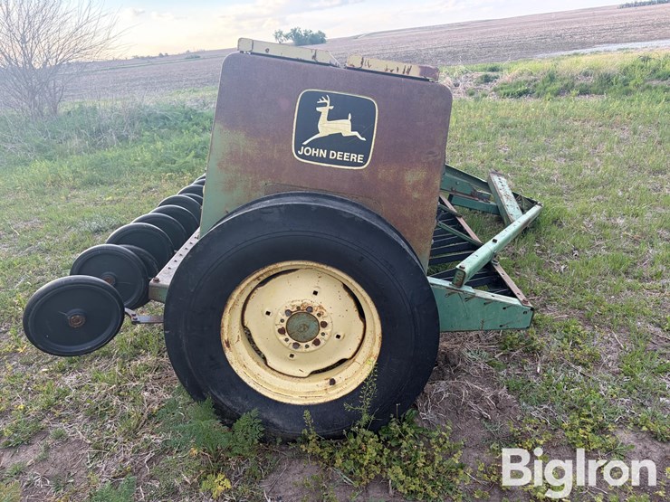 john-deere-8350-image-8