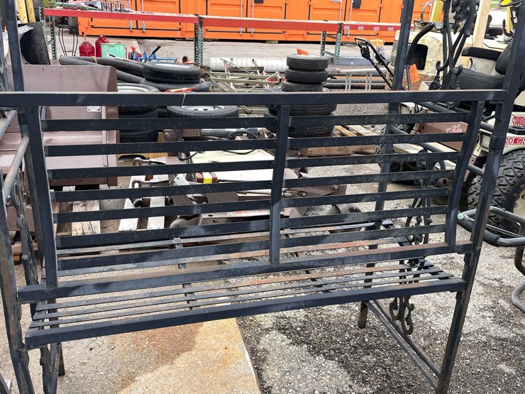 #9085-•-yard-arch-bench-(o3)-image-9