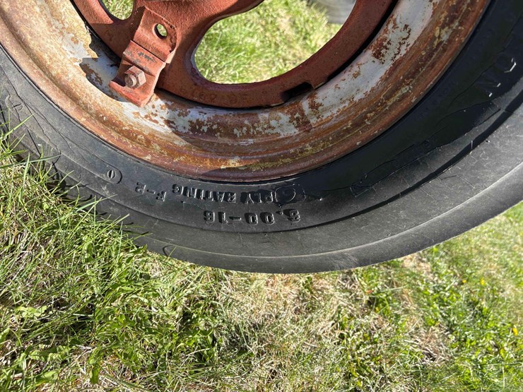 1951-farmall-m-tractor-image-11