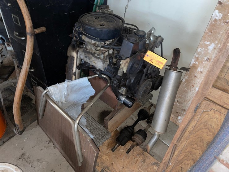 #7067-•-engine-and-muffler-image-1