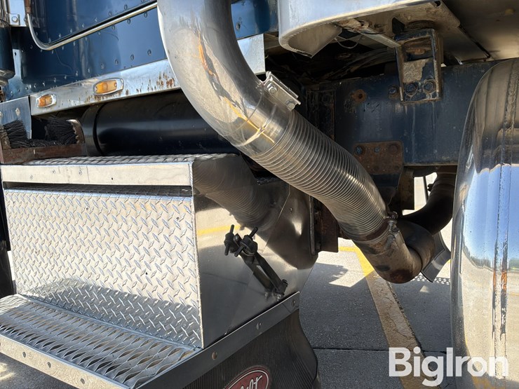 1988-peterbilt-379-image-15