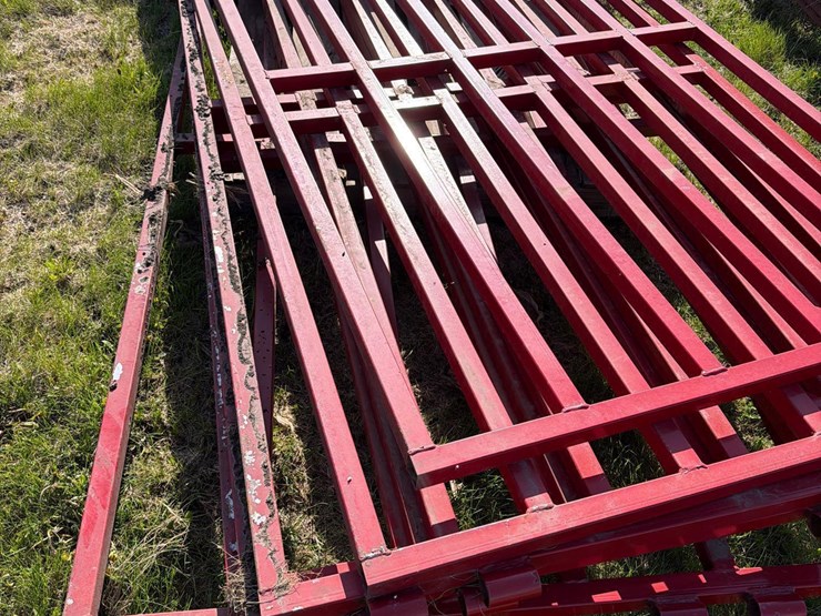 6-12ft-livestock-gates-image-6