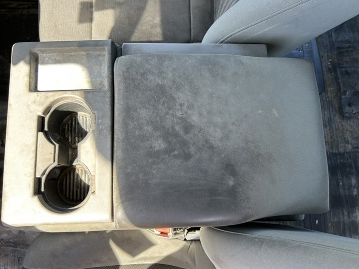2016-ford-f150-xl-image-16
