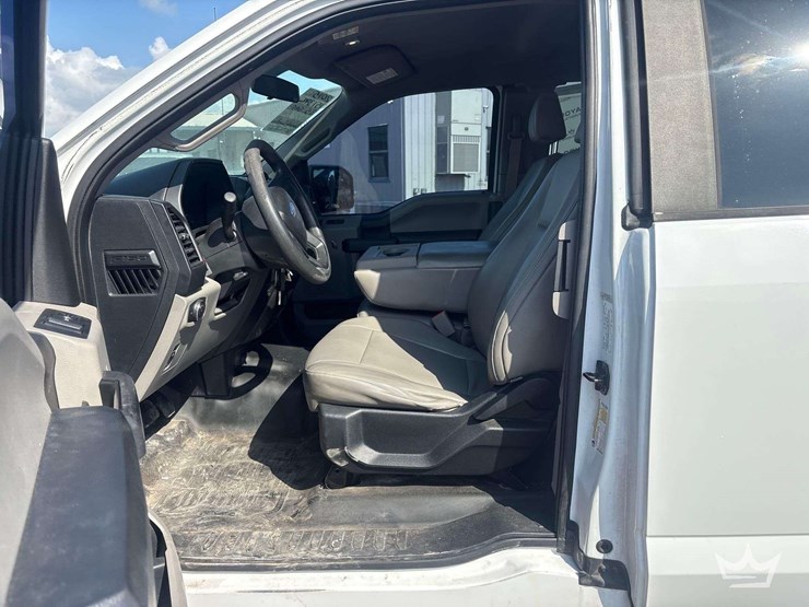 2015-ford-f150-image-16