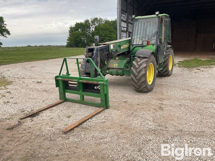 2002-john-deere-3400-image-1