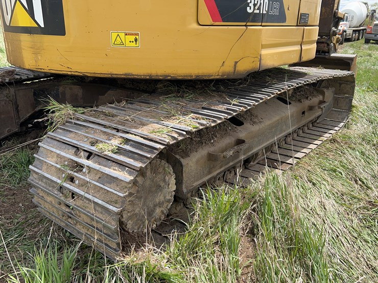 2012-caterpillar-321d-excavator-image-16