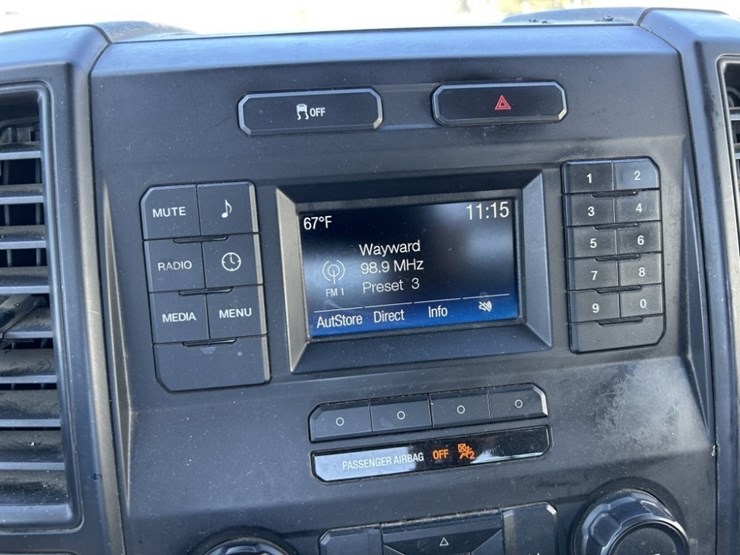 2016-ford-f150-xl-image-22