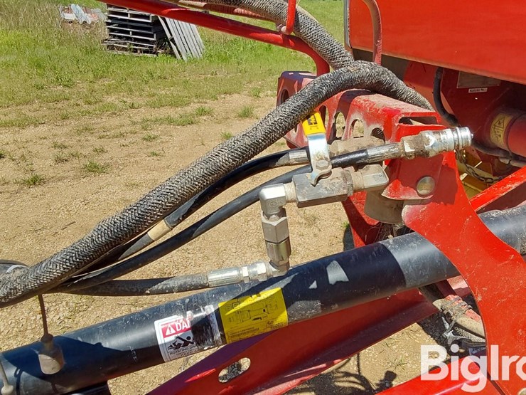 2021-new-holland-roll-belt-560-image-13