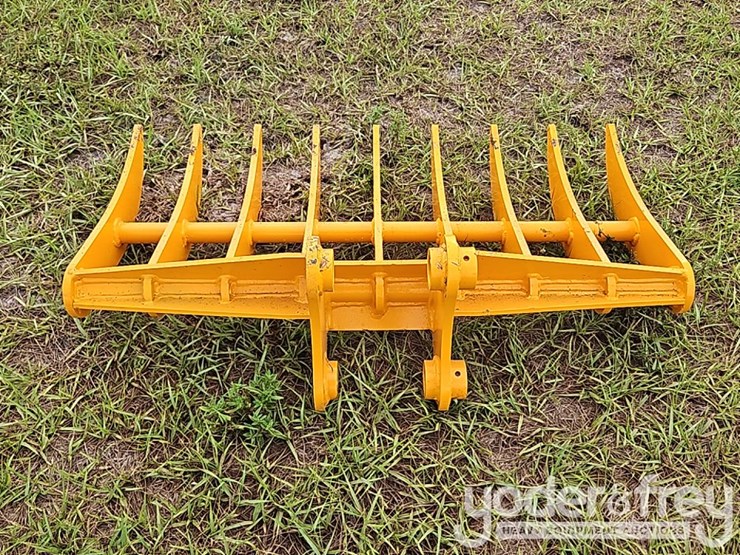2026-caterpillar-303-image-4