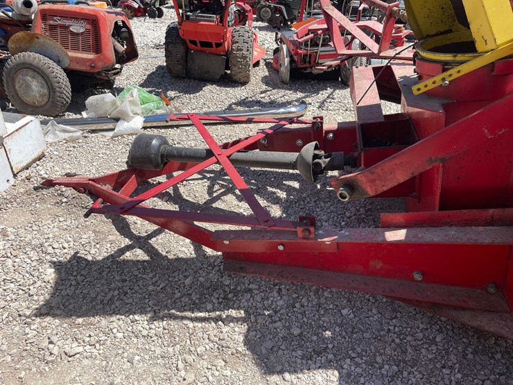 #7411-•-farm-king-snow-blower-image-21