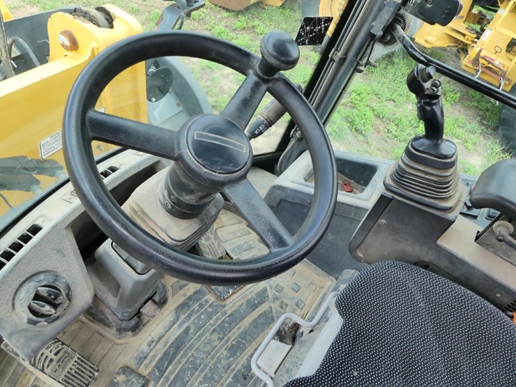 deere-344l-image-14