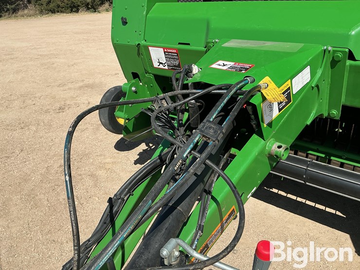 2021-john-deere-560r-image-12