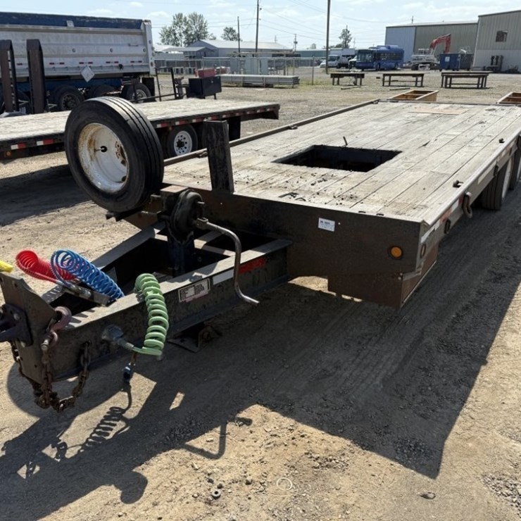 1991 Towmaster 20' T/A Equipment Trailer