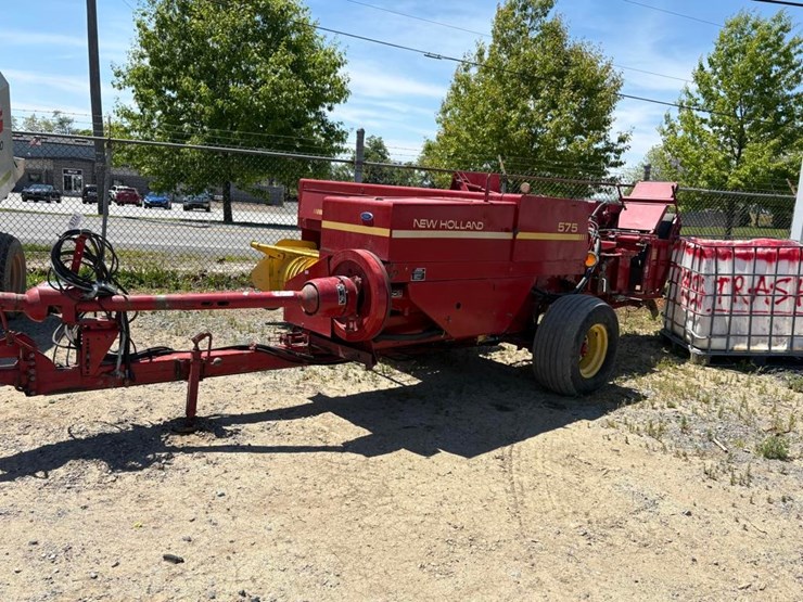 new-holland-575-image-3
