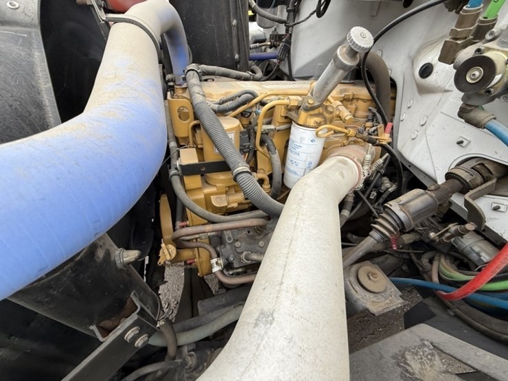2002-caterpillar-3126-image-11