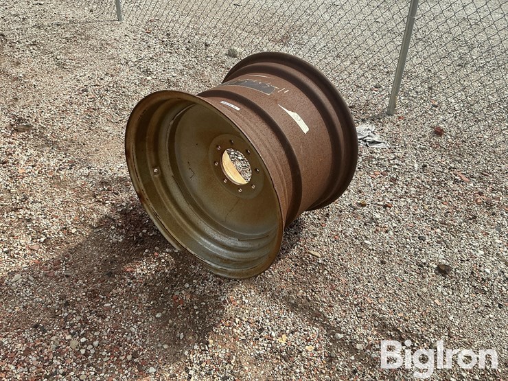 20-x-26-case-2wd-combine-rear-wheel-image-1