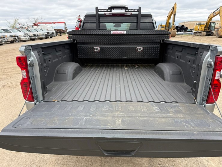 2024-chevrolet-3500-image-21