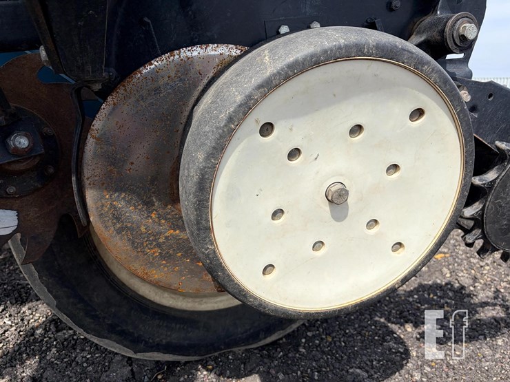 2008-kinze-3000-image-9