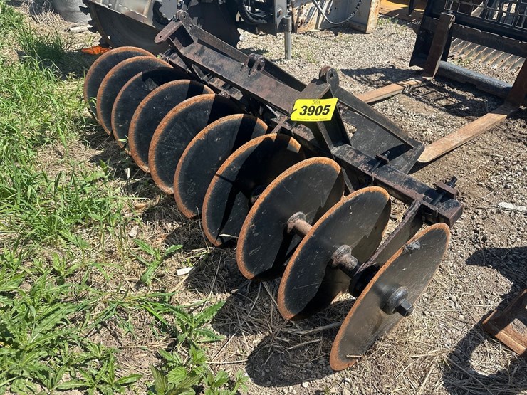 #3905-•-approx-82"-disc-skid-steer-attachment-image-4
