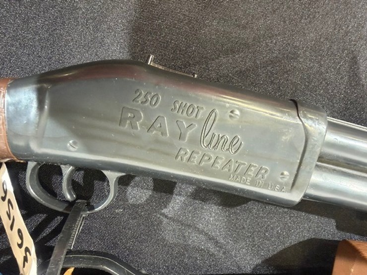 #36156-•-3-vintage-bb-and-pellet-guns-image-18
