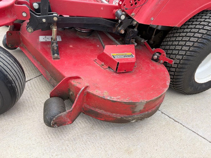 country-clipper-challenger-zero-turn-lawnmower-image-7