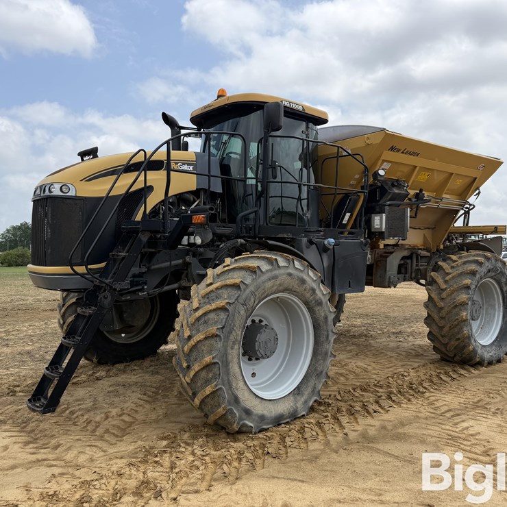 2015 AG-CHEM RG1100B